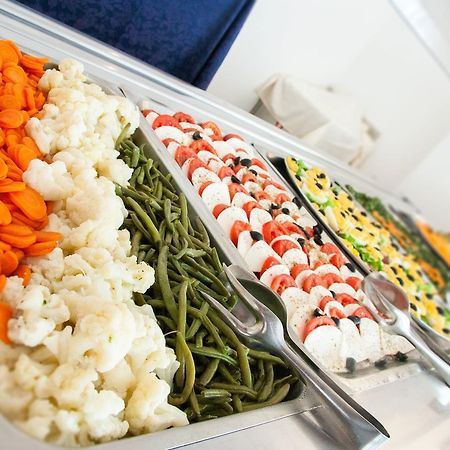 Hotel Raffaello 체제나티코 외부 사진