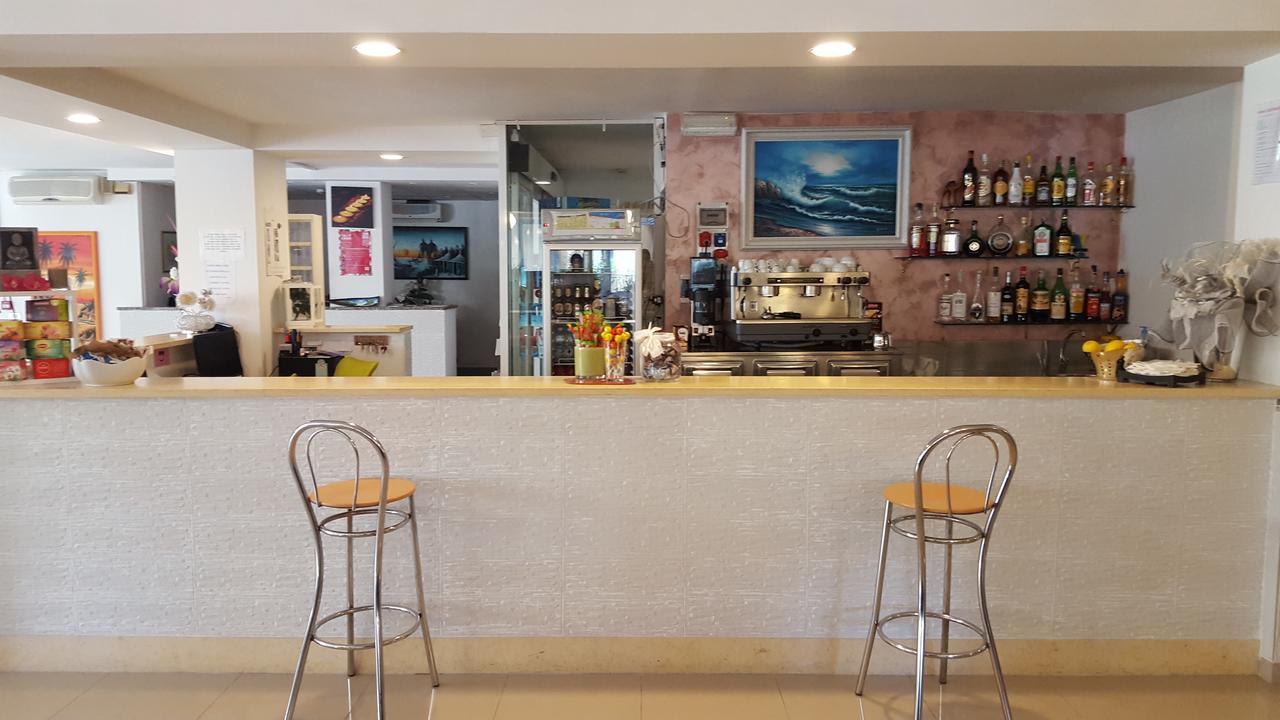 Hotel Raffaello 체제나티코 외부 사진