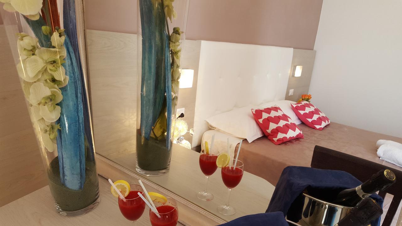 Hotel Raffaello 체제나티코 외부 사진