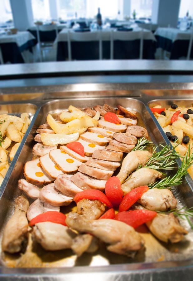 Hotel Raffaello 체제나티코 외부 사진